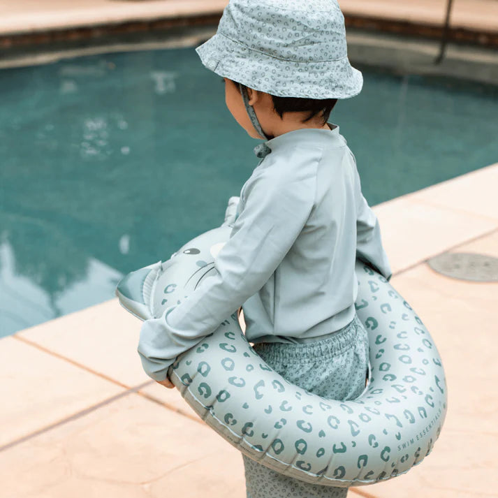 Swim Essentials Leopard Green UV Korumalı Bağcıklı Çocuk Şapkası 4-8 Yaş