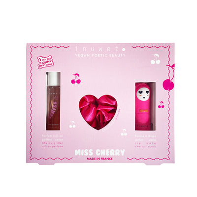 Inuwet Miss Cherry Set -Pembe Saç Tokası, Kiraz Kokulu Parfüm ve Kiraz Aromalı Dudak Nemlendiricisi