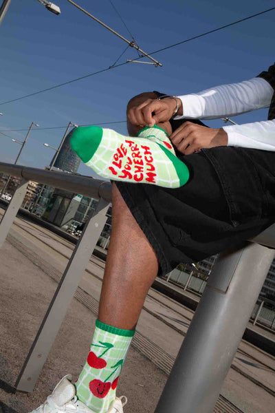 Eat My Socks Cherry Yetişkin Çorap