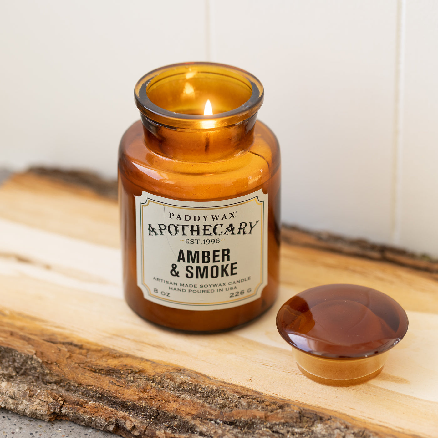 Paddywax Apothecary Glass Jar Candle Amber&Smoke Cam Mum