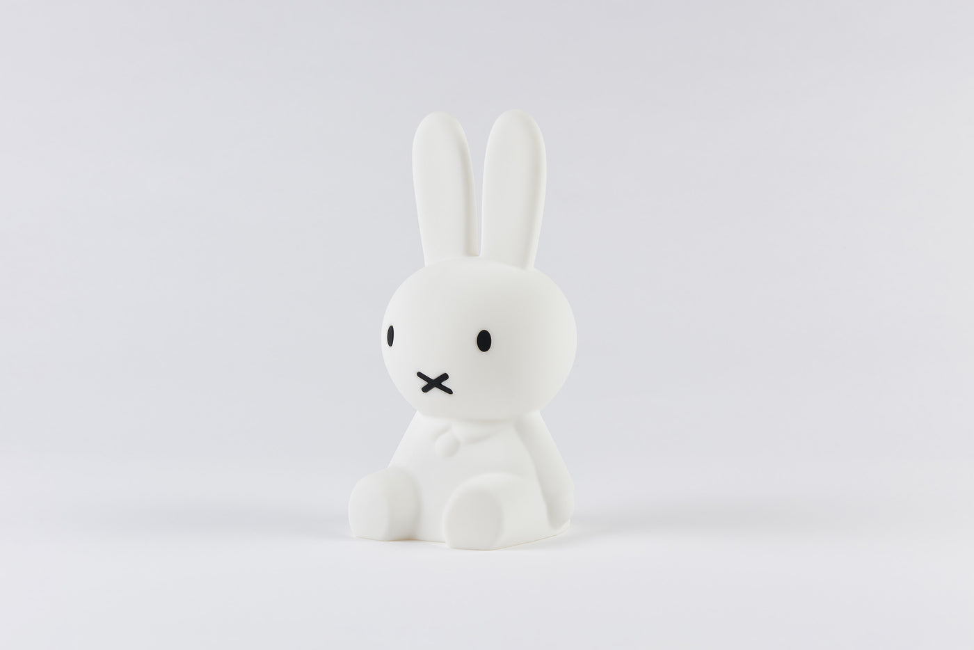 MR.MARIA MIFFY FIRST LIGHT LAMBA