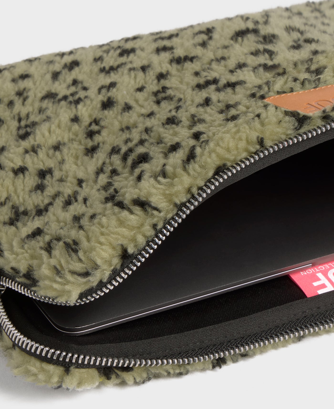 Wouf Olivia - Laptop Kılıfı 13" & 14"