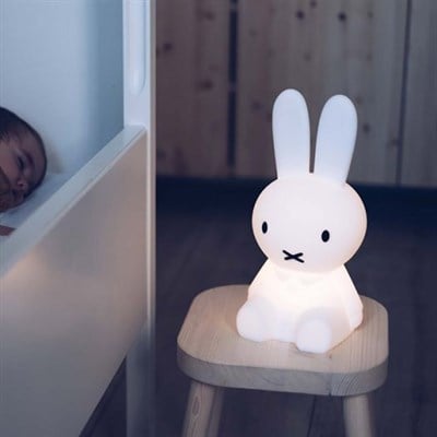 MR.MARIA MIFFY FIRST LIGHT LAMBA